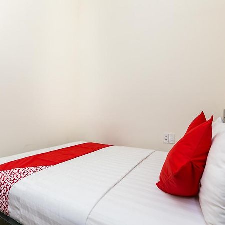 Oyo 438 Small Bay Hotel Ho Chi Minh Zewnętrze zdjęcie