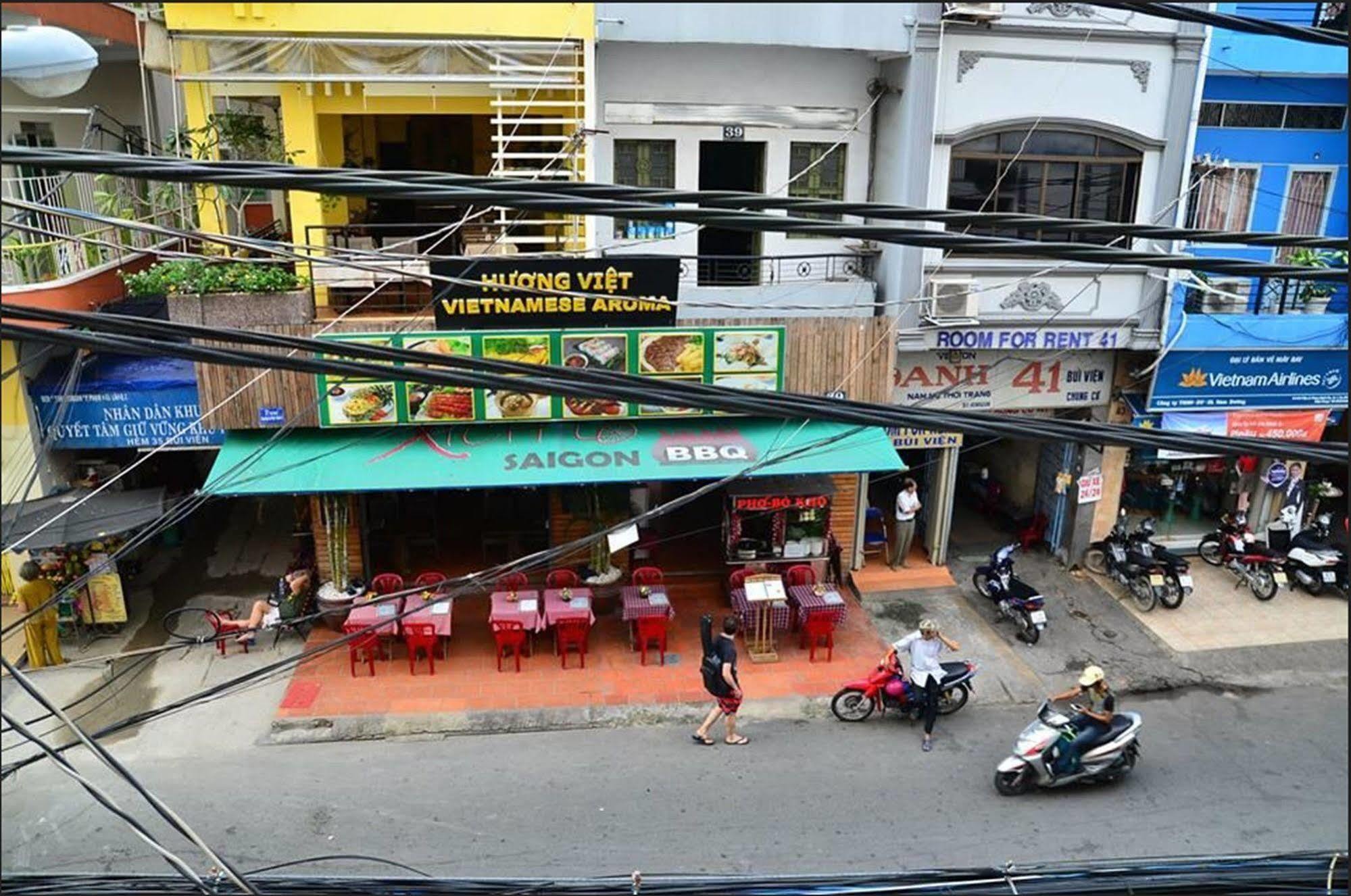 Oyo 438 Small Bay Hotel Ho Chi Minh Zewnętrze zdjęcie
