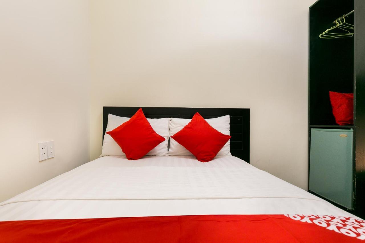Oyo 438 Small Bay Hotel Ho Chi Minh Zewnętrze zdjęcie