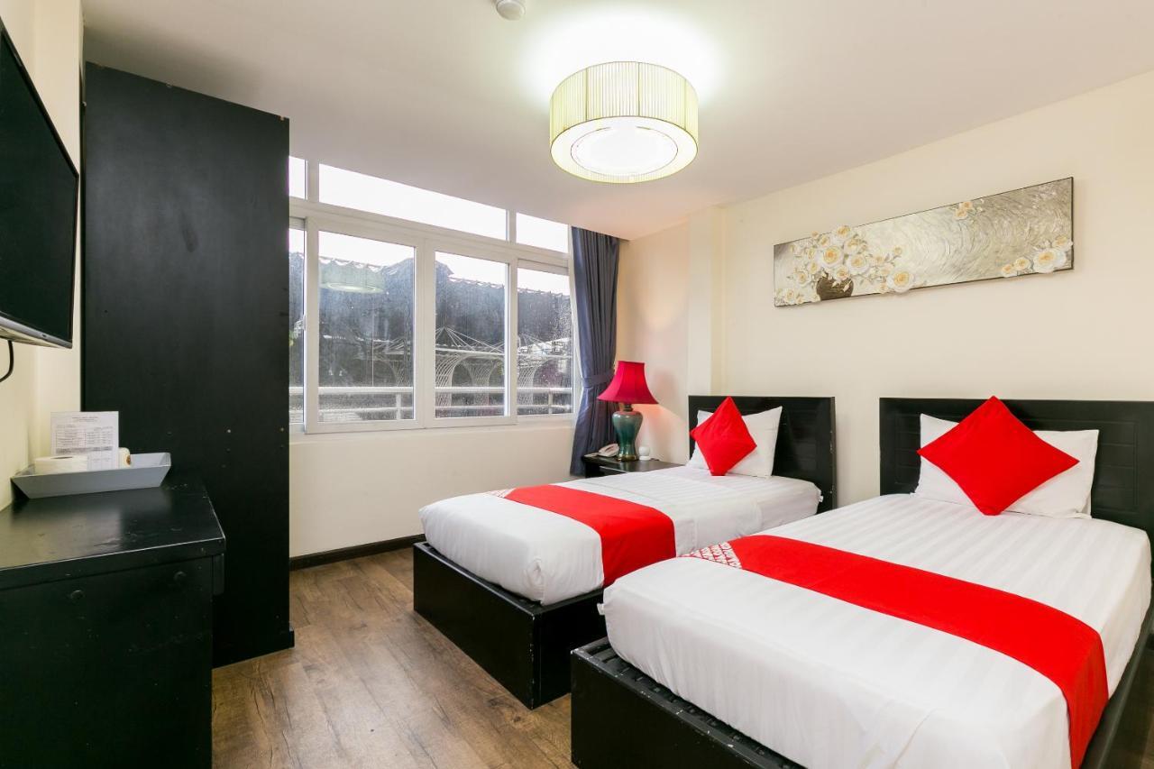 Oyo 438 Small Bay Hotel Ho Chi Minh Zewnętrze zdjęcie