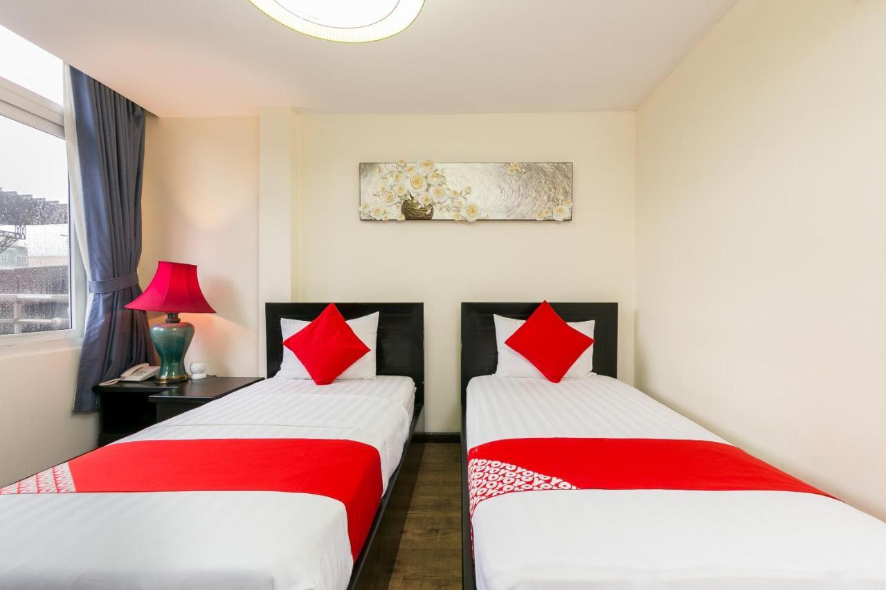 Oyo 438 Small Bay Hotel Ho Chi Minh Zewnętrze zdjęcie